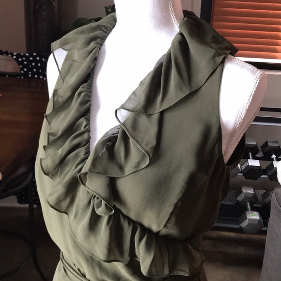 ✨HP New With Tags Chiffon Wraparound Olive Dress - Picture 3 of 8